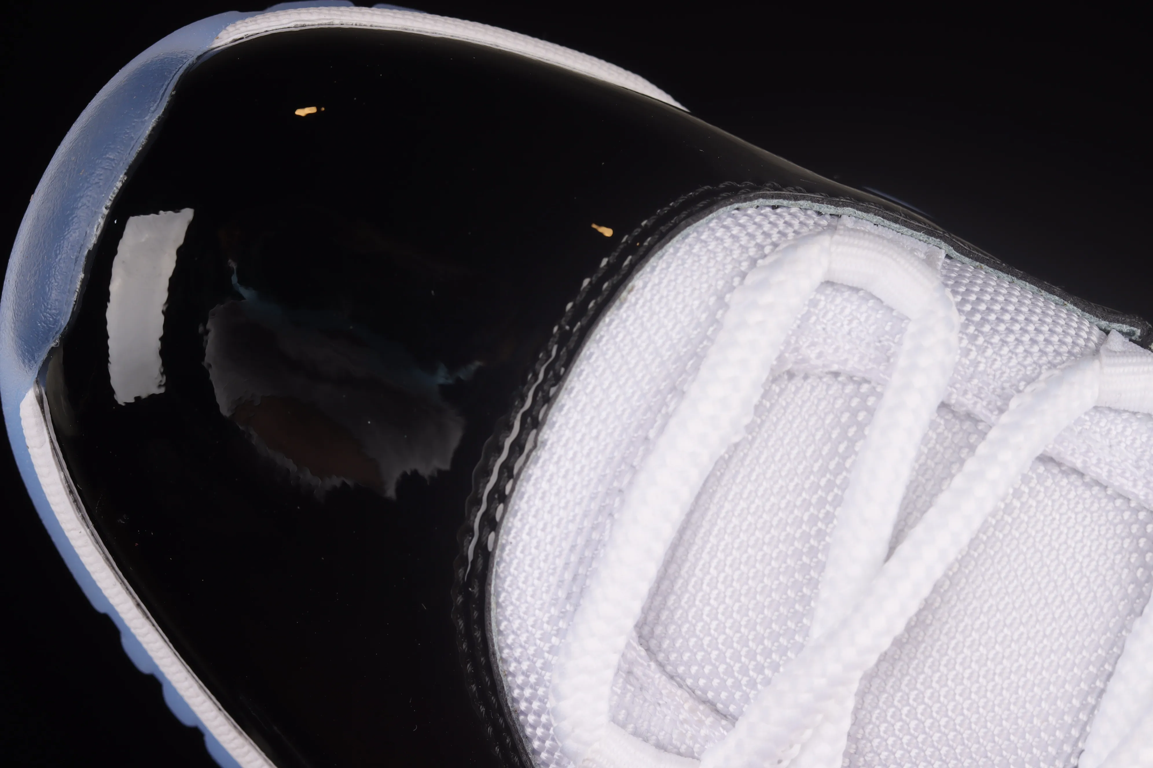 All categories Air Jordan Jordan series basketball shoes Air Jordan 11 F version Air Jordan 11 Low "Concord" AJ11 Kang buckle white black genuine carbon low-top basketball shoes 528895-153